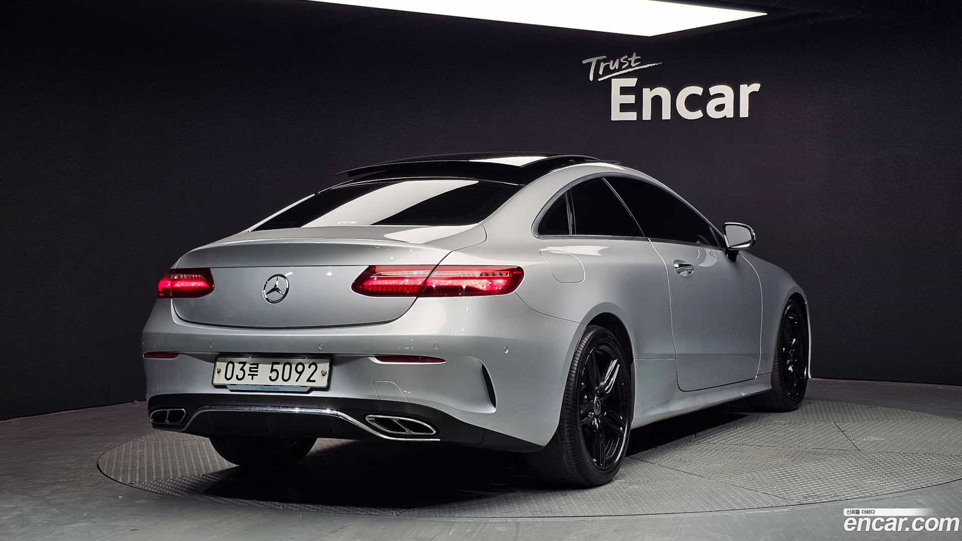 E-Class Mercedes-Benz 2017.9-OUTER-002