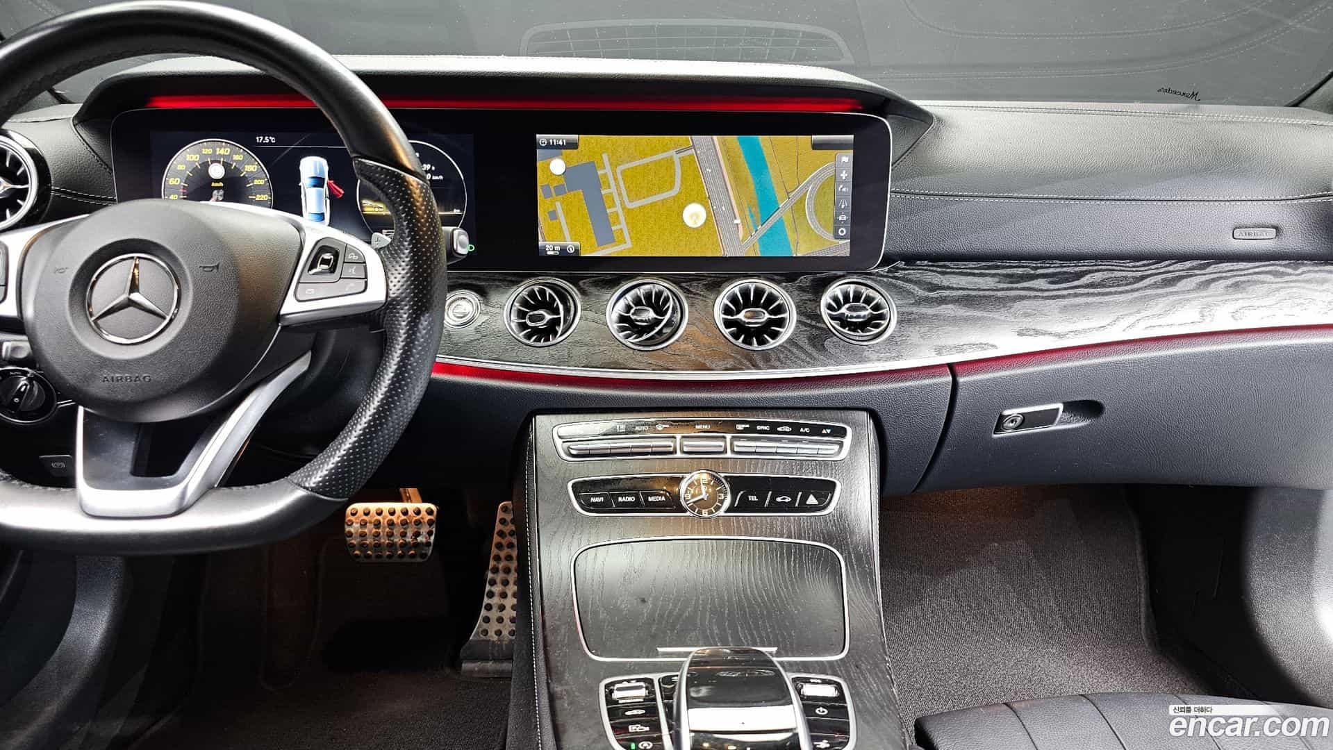 E-Class Mercedes-Benz 2017.9-OPTION-017