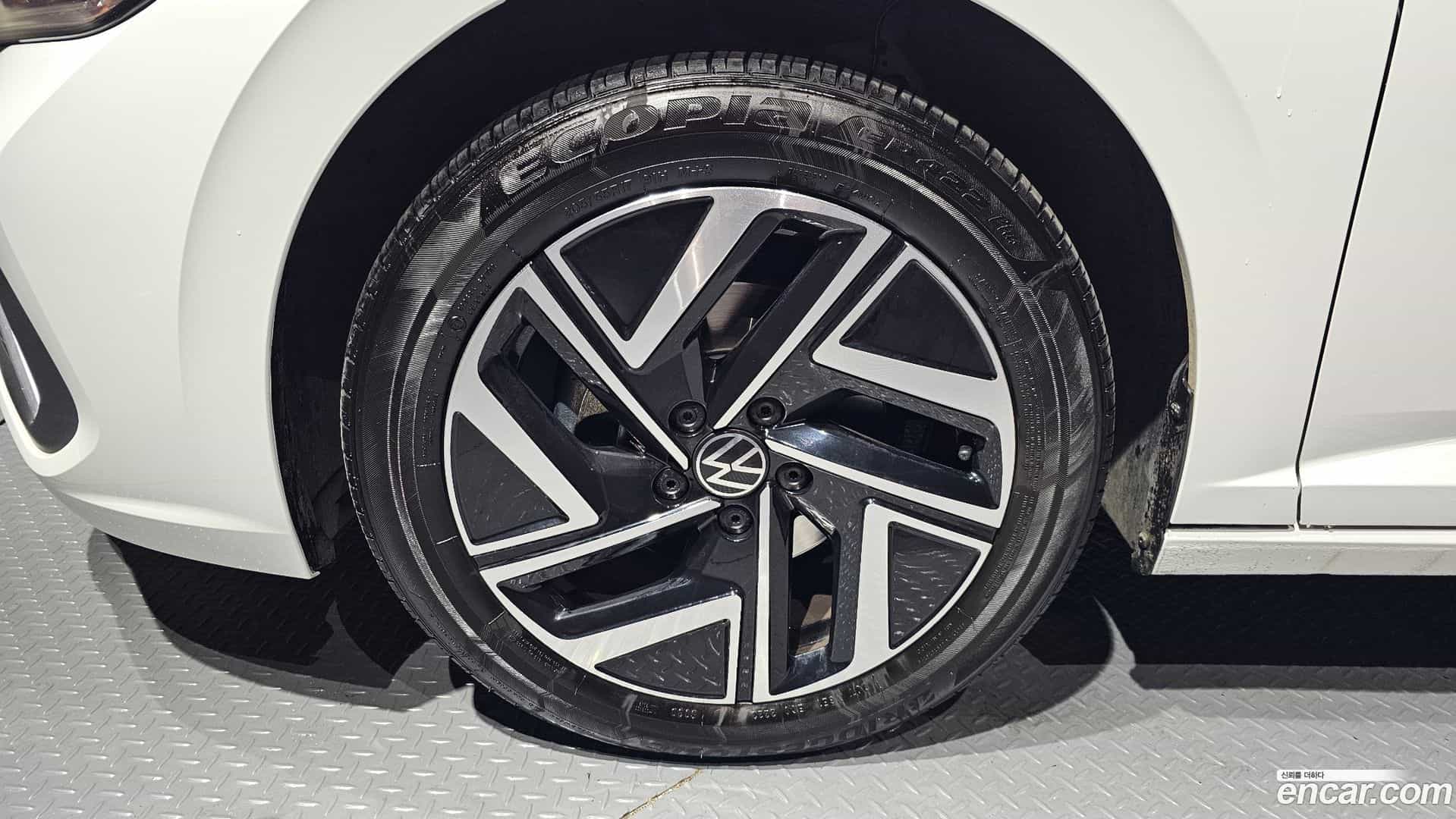 Jetta Volkswagen 2023.11-OUTER-005