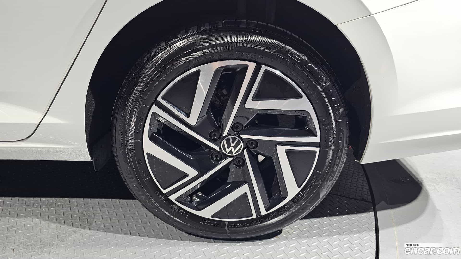 Jetta Volkswagen 2023.11-OUTER-031