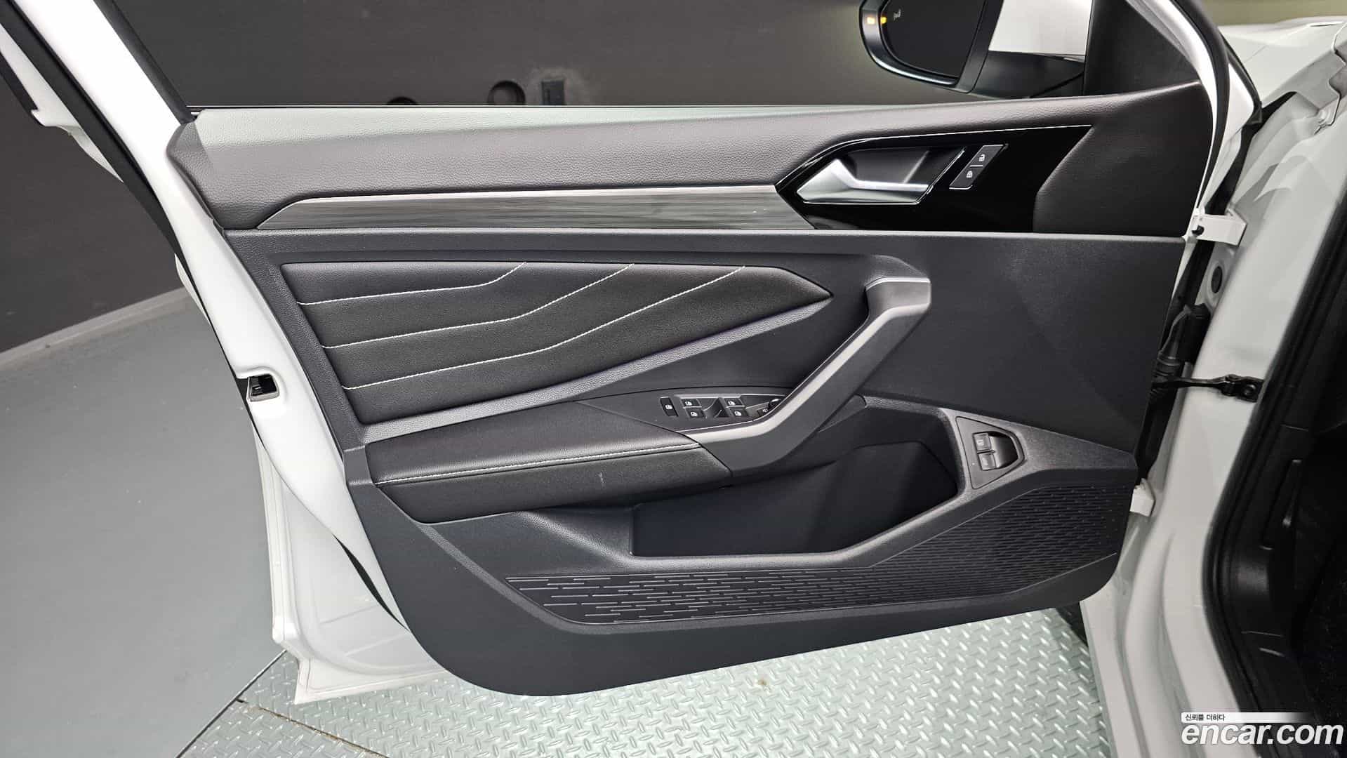 Jetta Volkswagen 2023.11-INNER-034