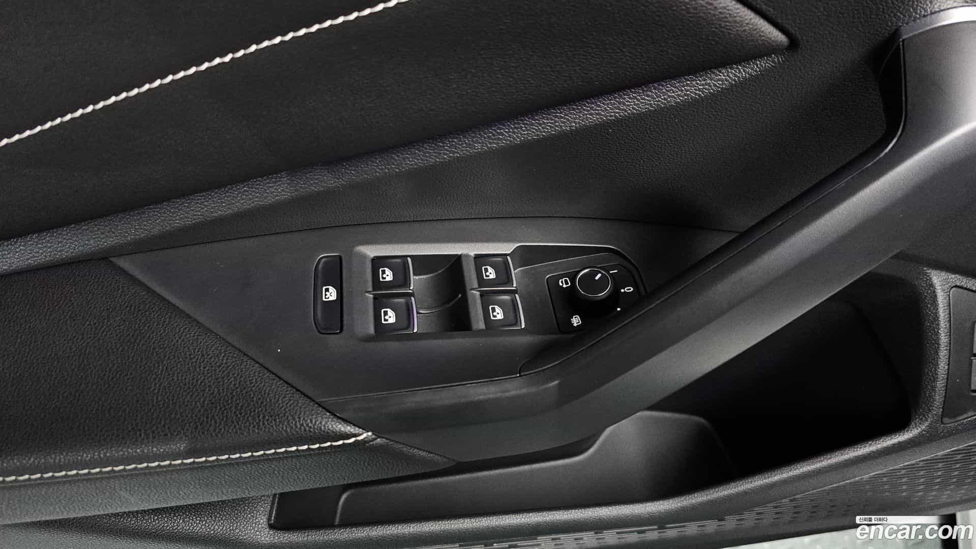 Jetta Volkswagen 2023.11-OPTION-041