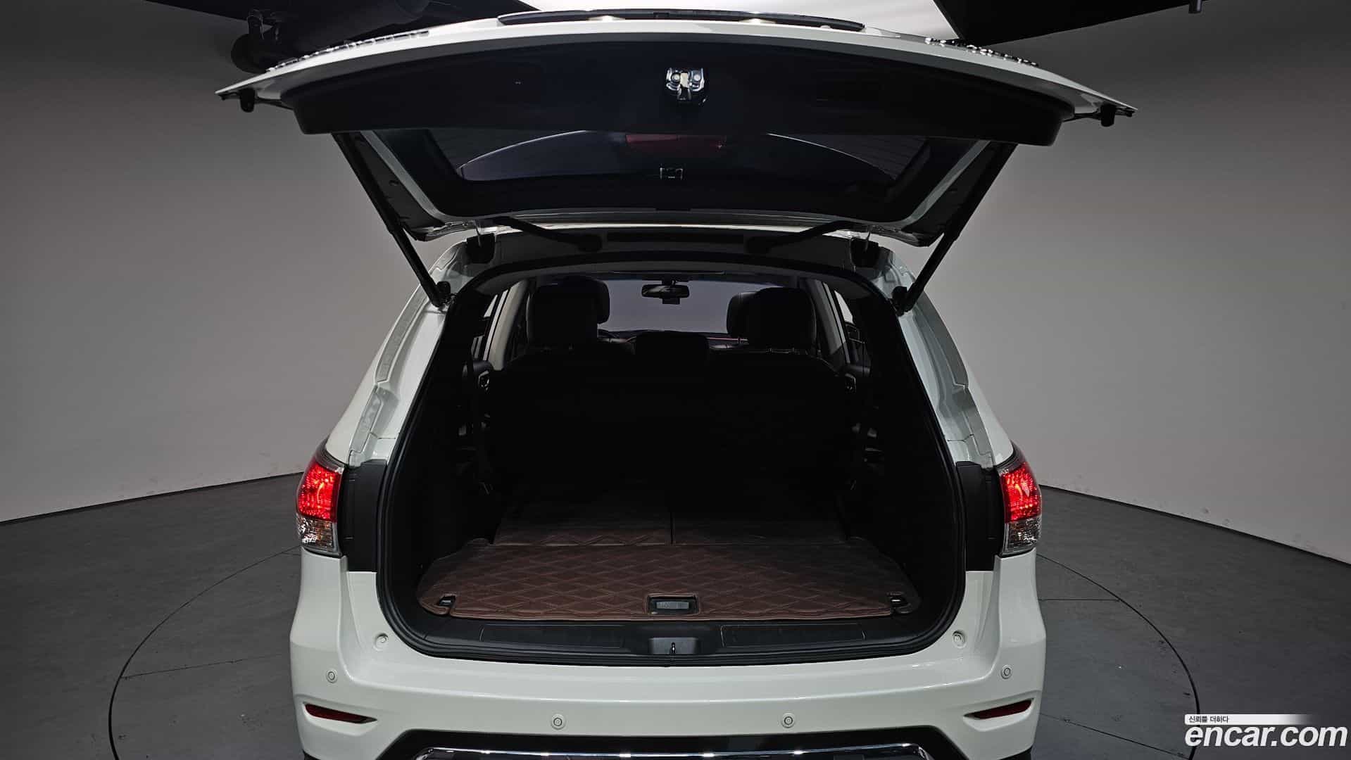 Pathfinder Nissan 2016.11-OPTION-024