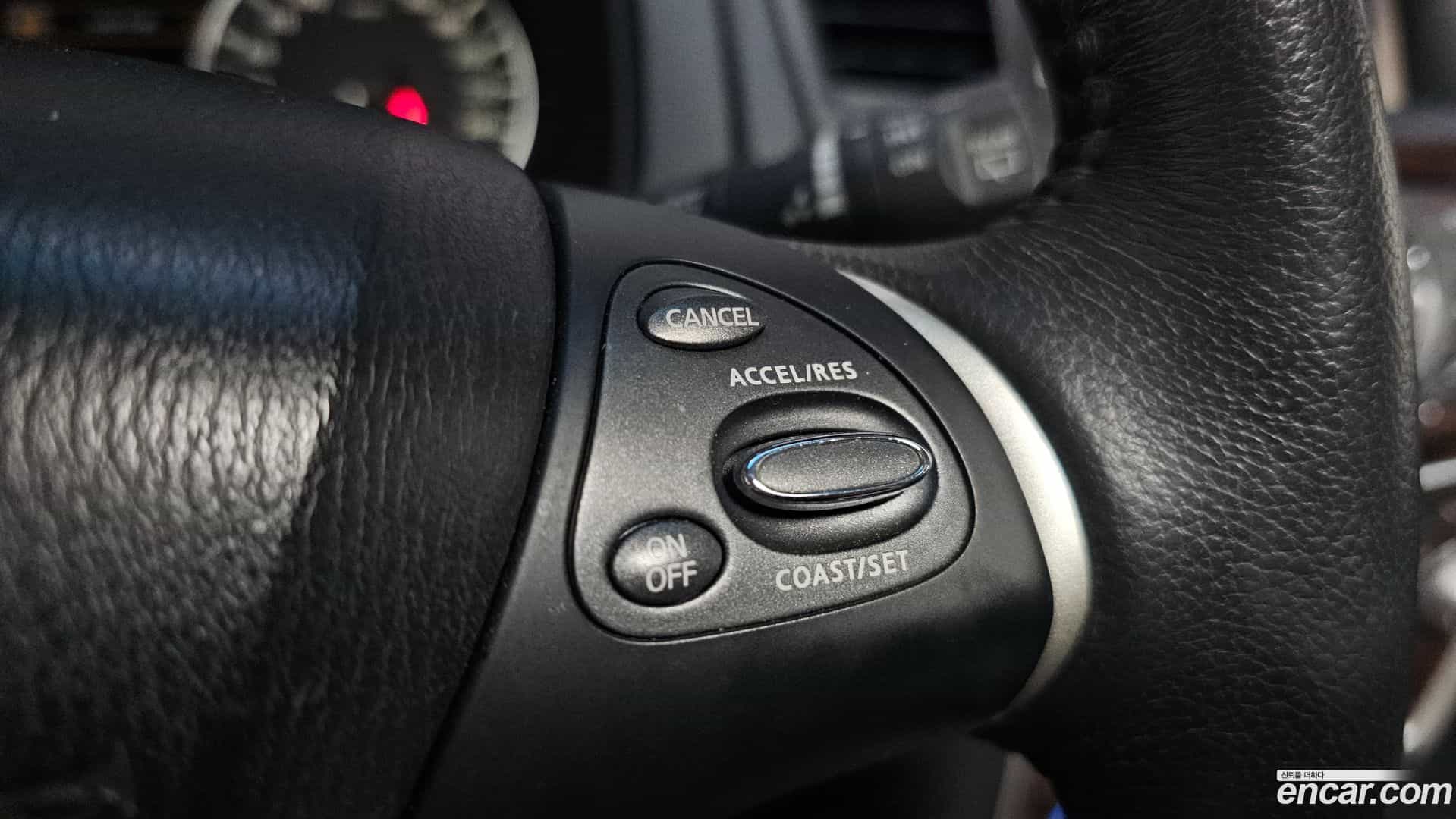 Pathfinder Nissan 2016.11-OPTION-046