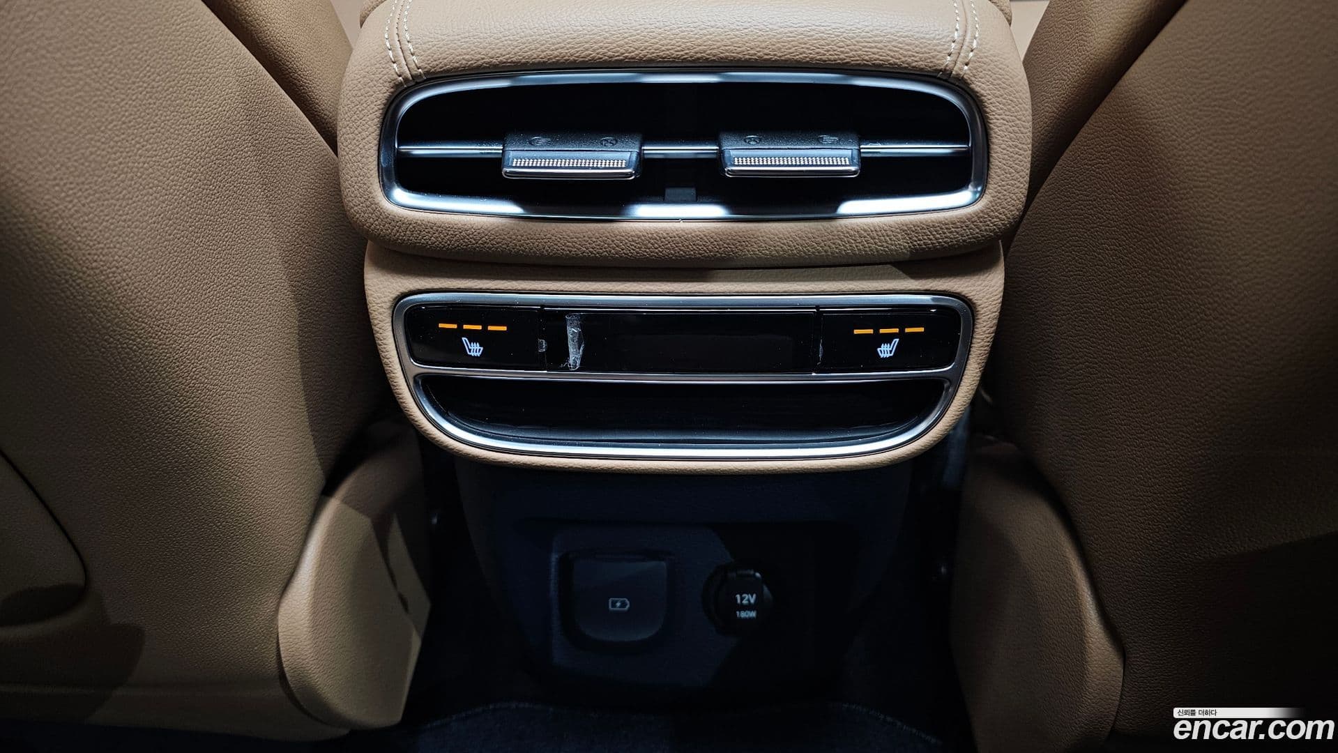 Main__Slider__Photo:GV80 Genesis 2021.10-18