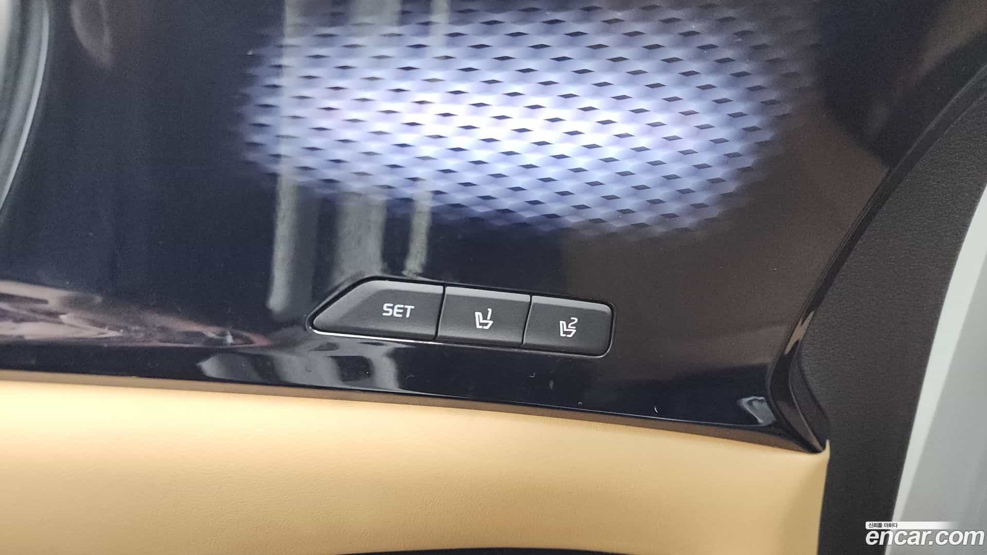 Canival Kia 2023.0-OPTION-042