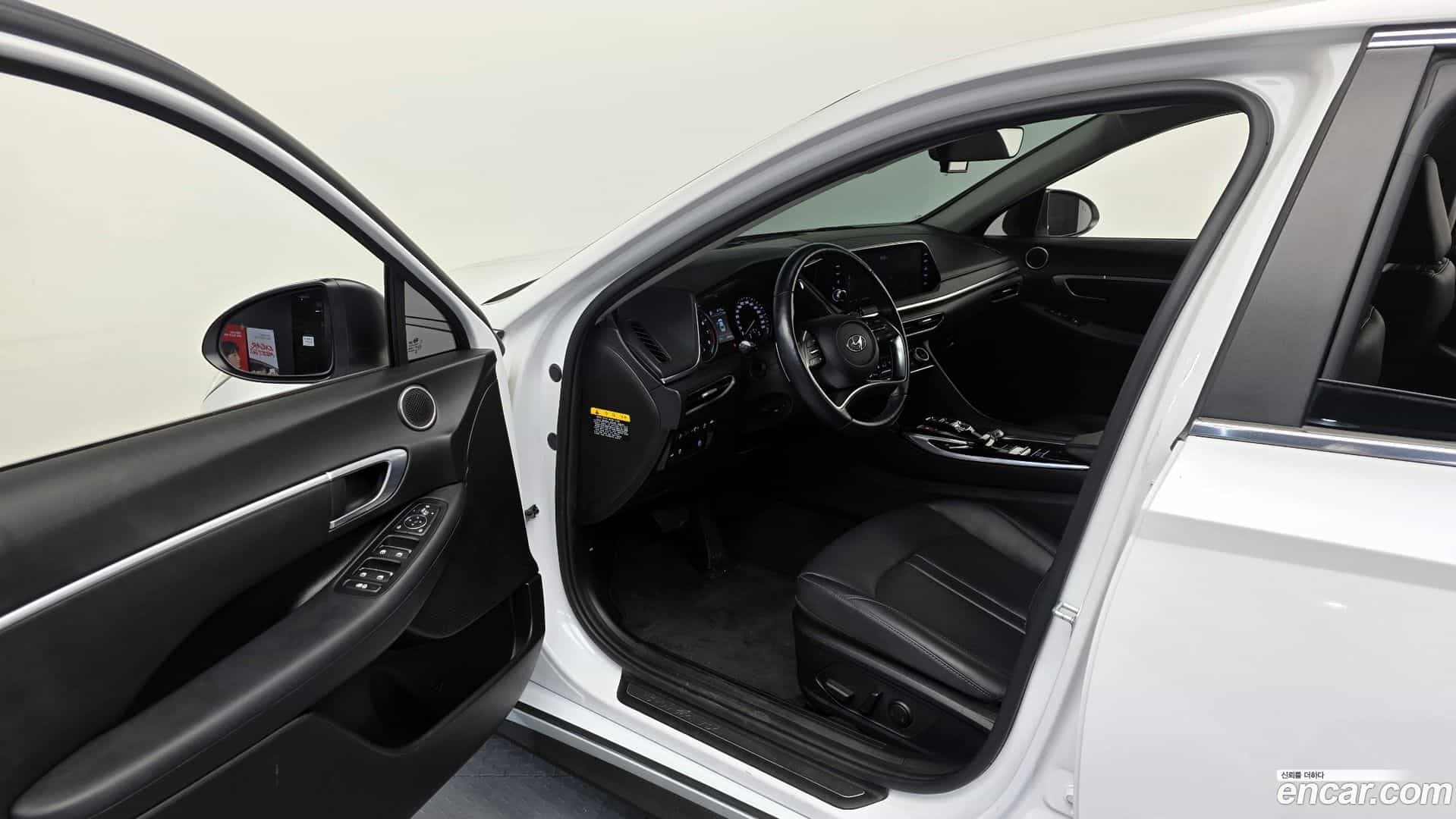 Sonata Hyundai 2019.10-INNER-010