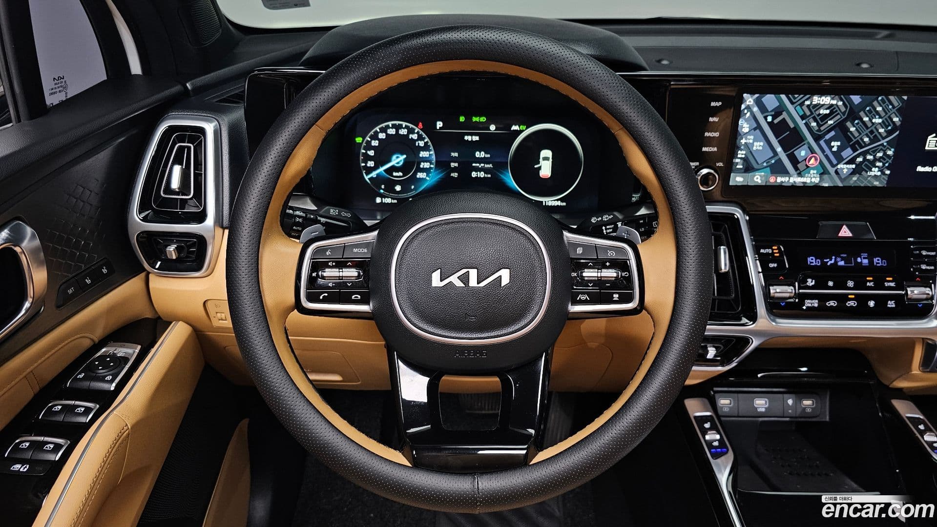 Main__Slider__Photo:Sorento Kia 2022.11-11