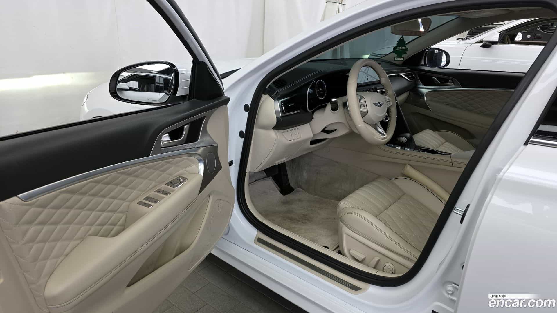 G70 Genesis 2021.11-INNER-010