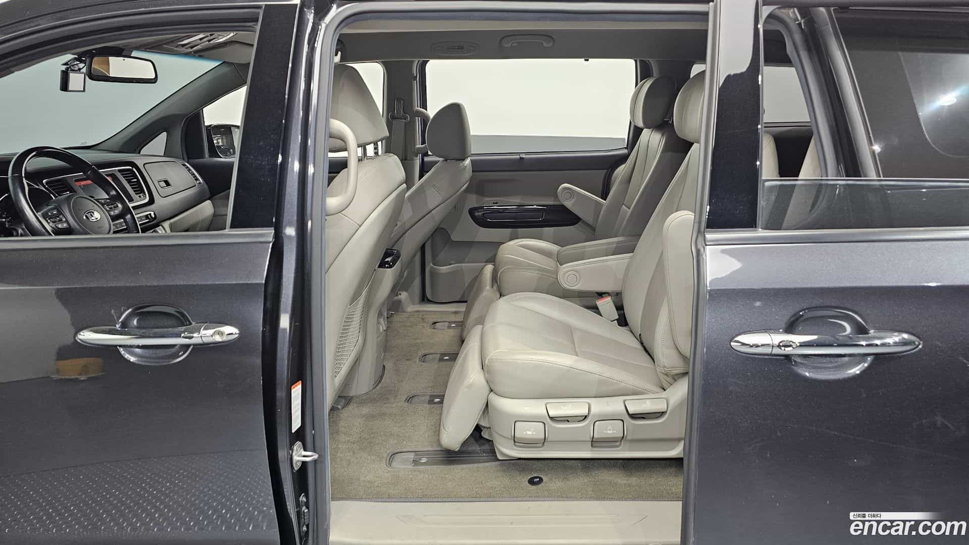 Canival Kia 2019.1-OPTION-023