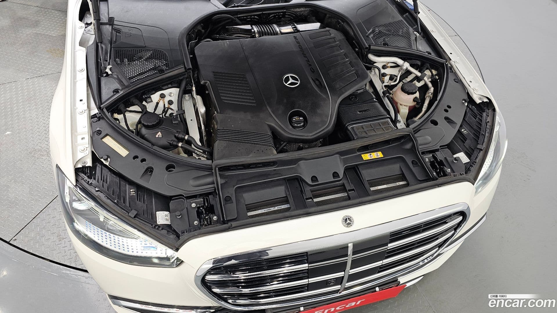 Main__Slider__Photo:S-Class Mercedes-Benz 2022.0-5