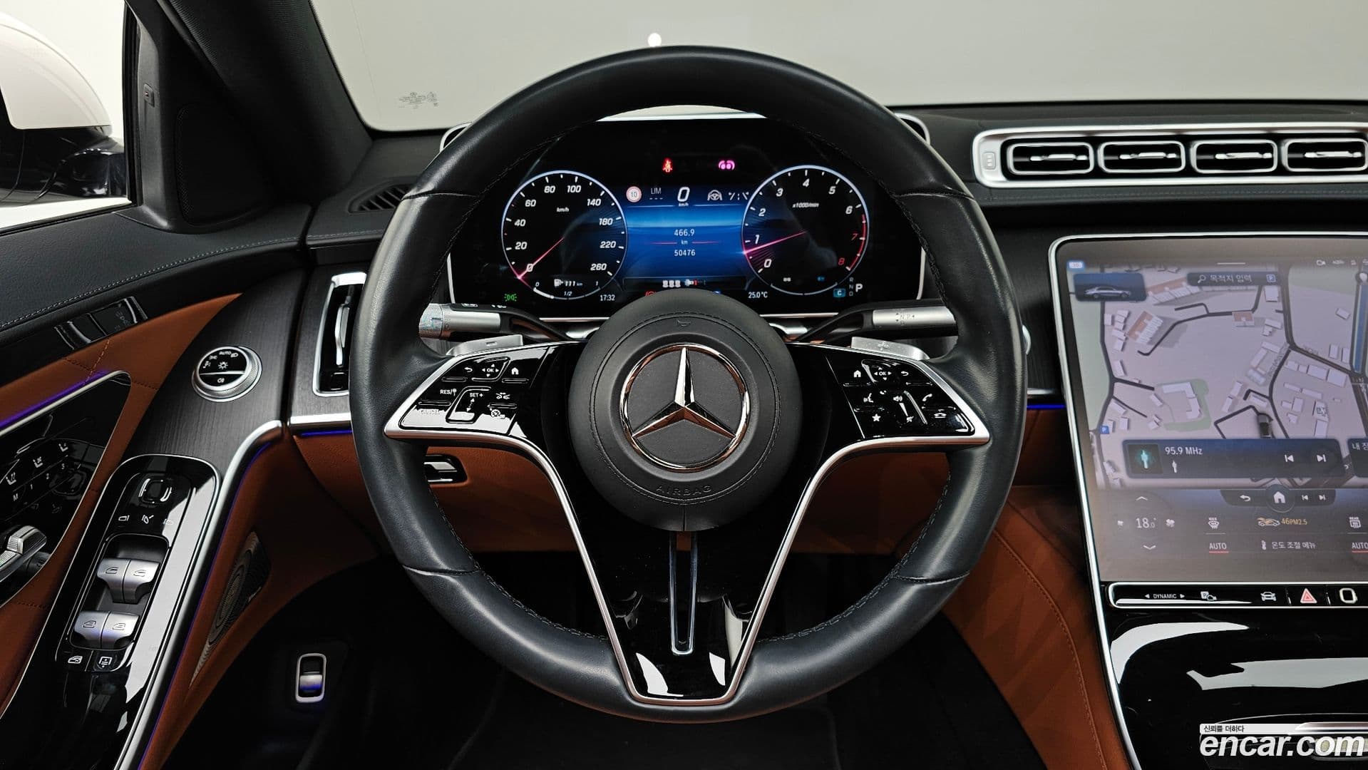 Main__Slider__Photo:S-Class Mercedes-Benz 2022.0-12