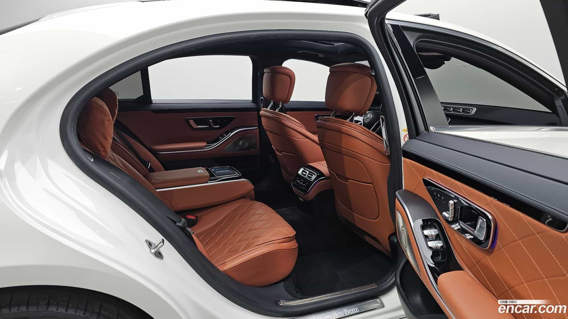 S-Class Mercedes-Benz 2022.0-INNER-036