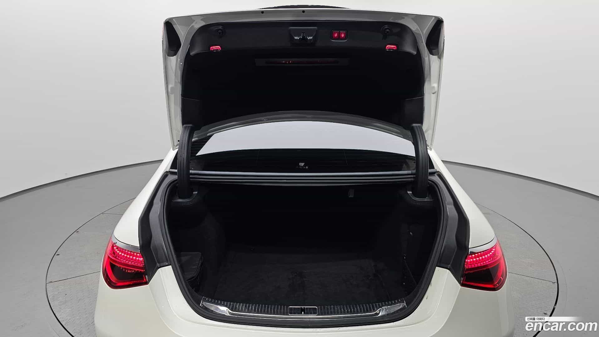 S-Class Mercedes-Benz 2022.0-OPTION-048