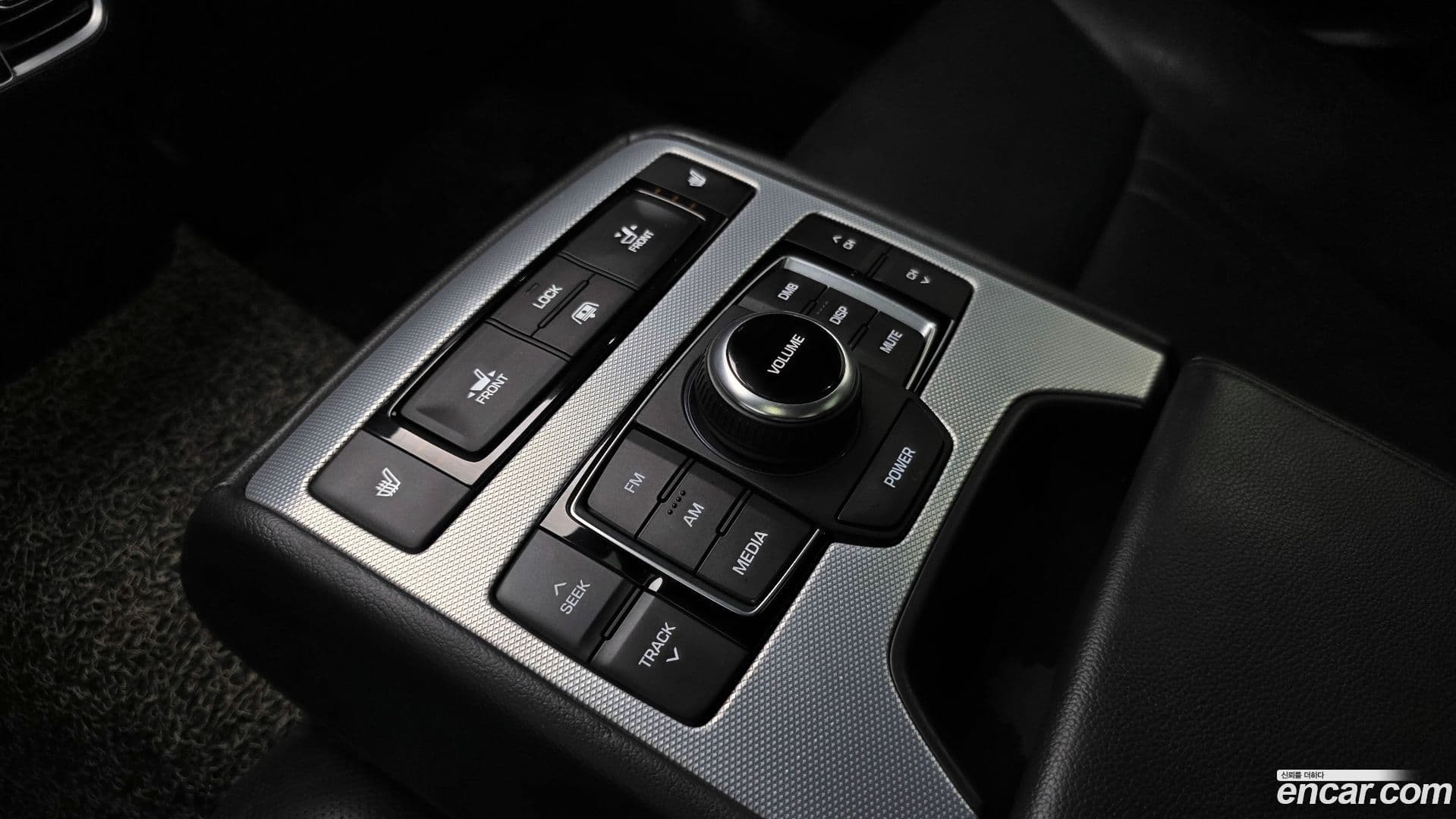 Main__Slider__Photo:G80 Genesis 2016.6-16