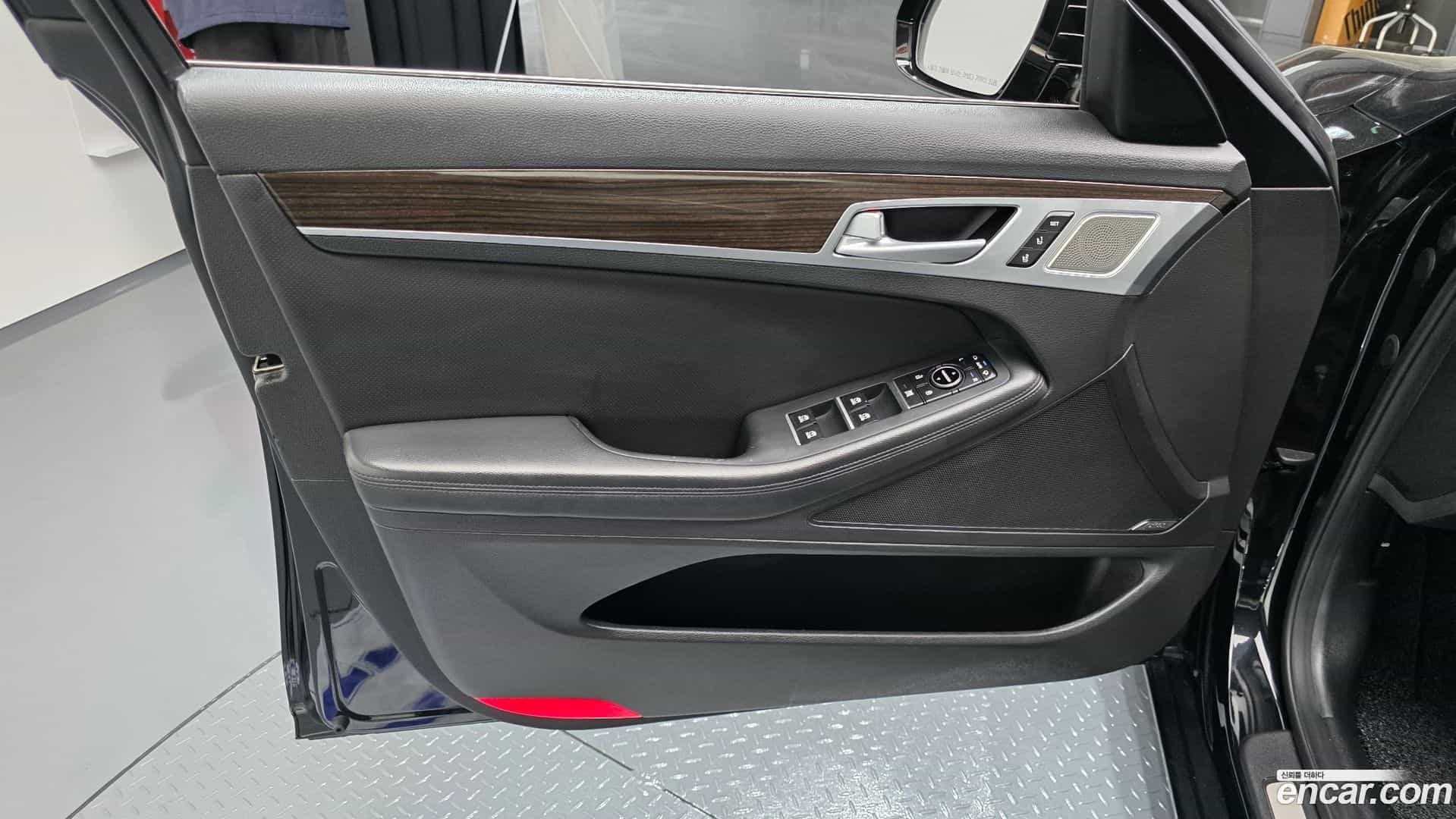 G80 Genesis 2016.6-INNER-034