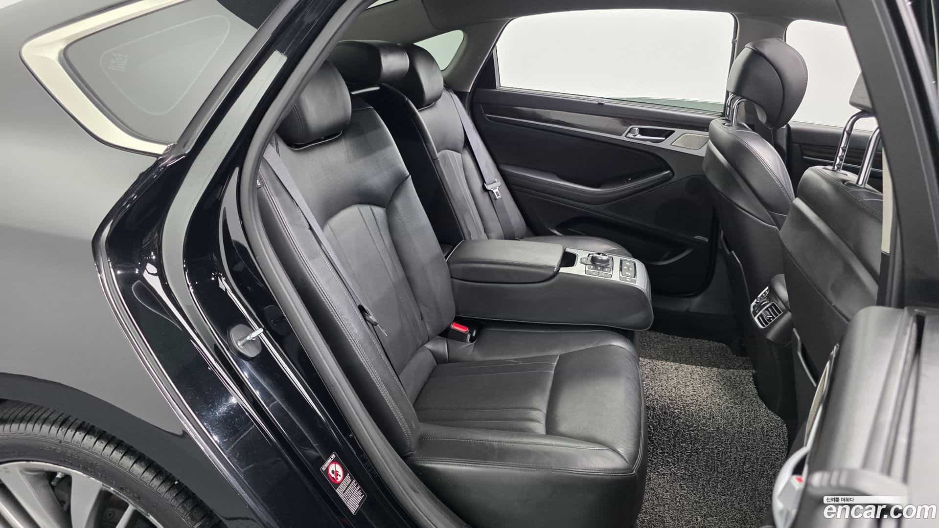 G80 Genesis 2016.6-INNER-036