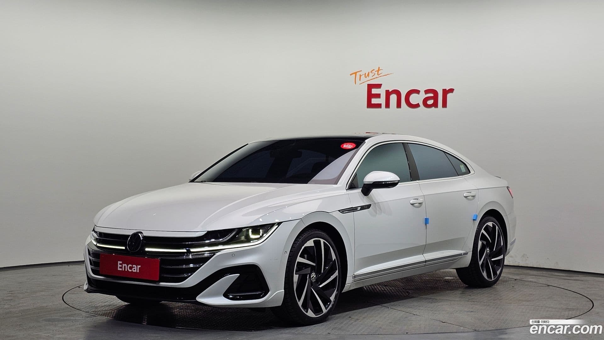 Main__Slider__Photo:Arteon Volkswagen 2022.11-0