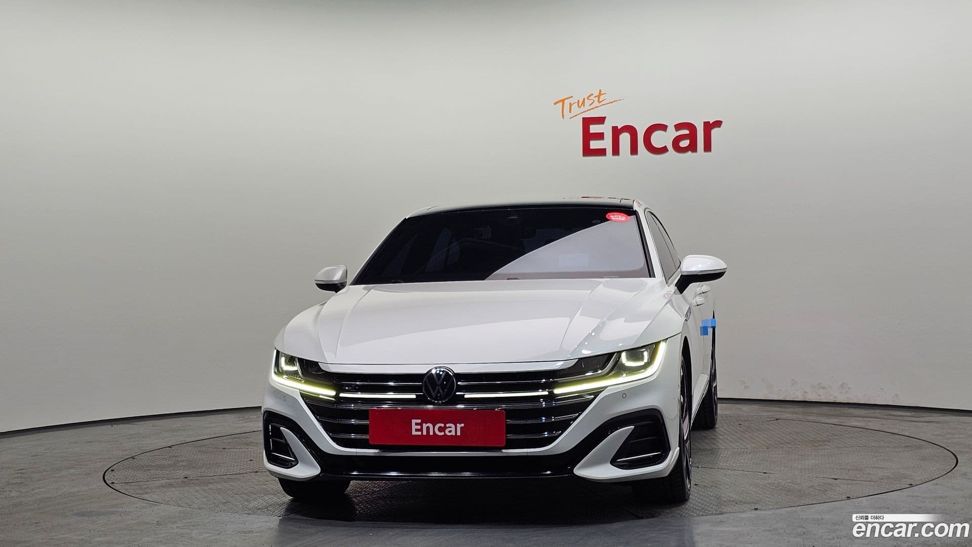 Main__Slider__Photo:Arteon Volkswagen 2022.11-2