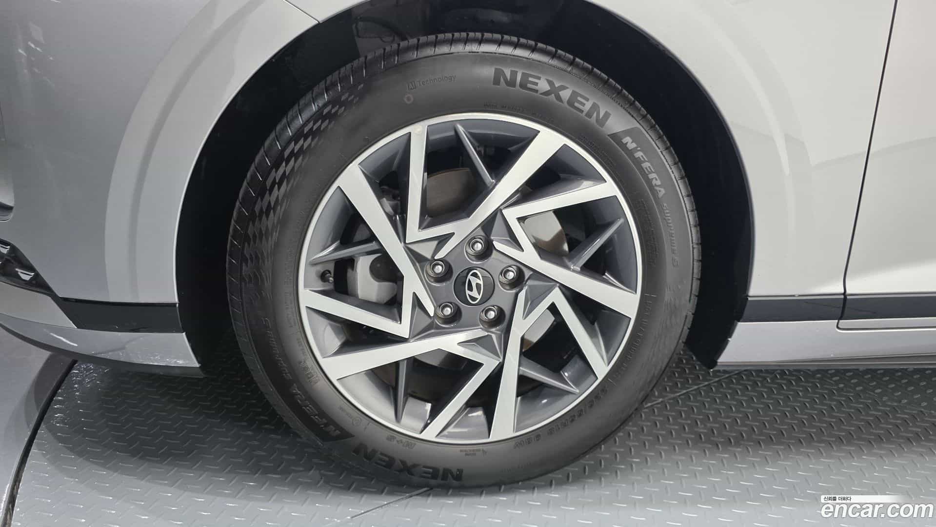 Grandeur Hyundai 2023.2-OUTER-005