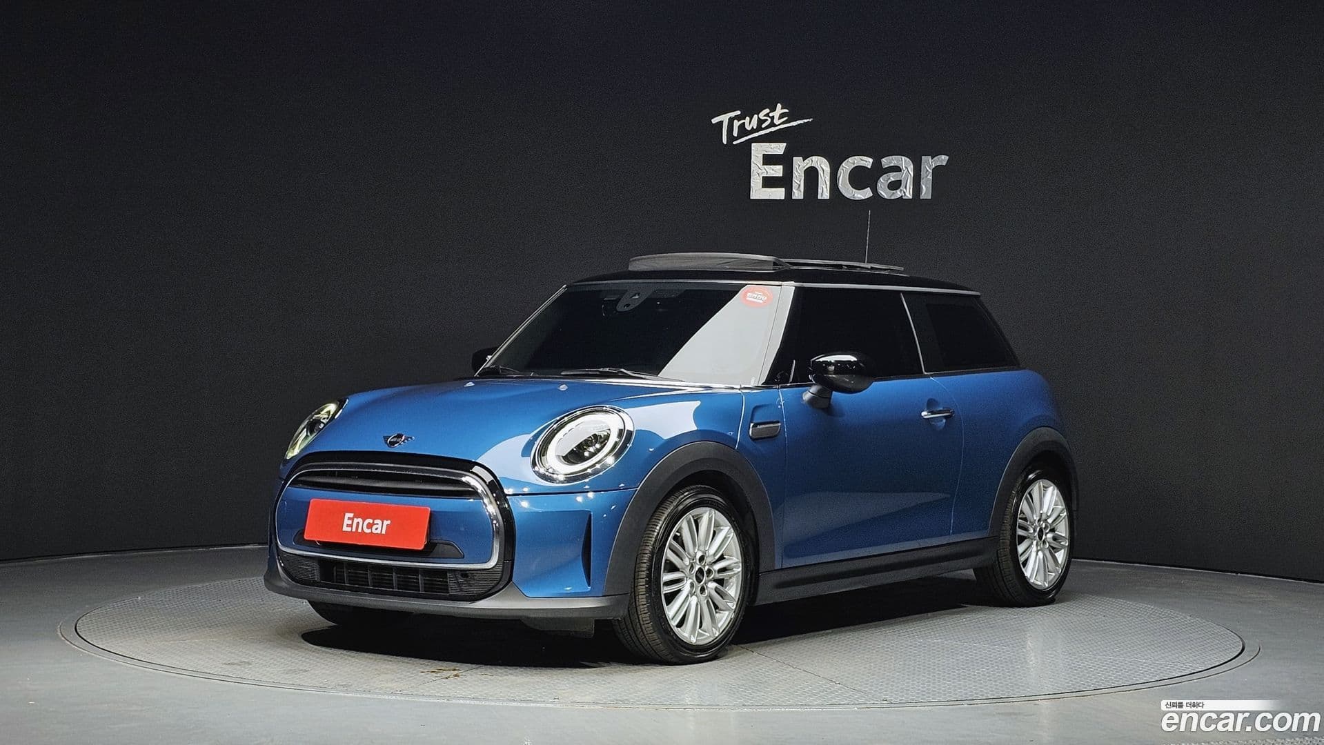 Main__Slider__Photo:Cooper Mini 2022.4-0