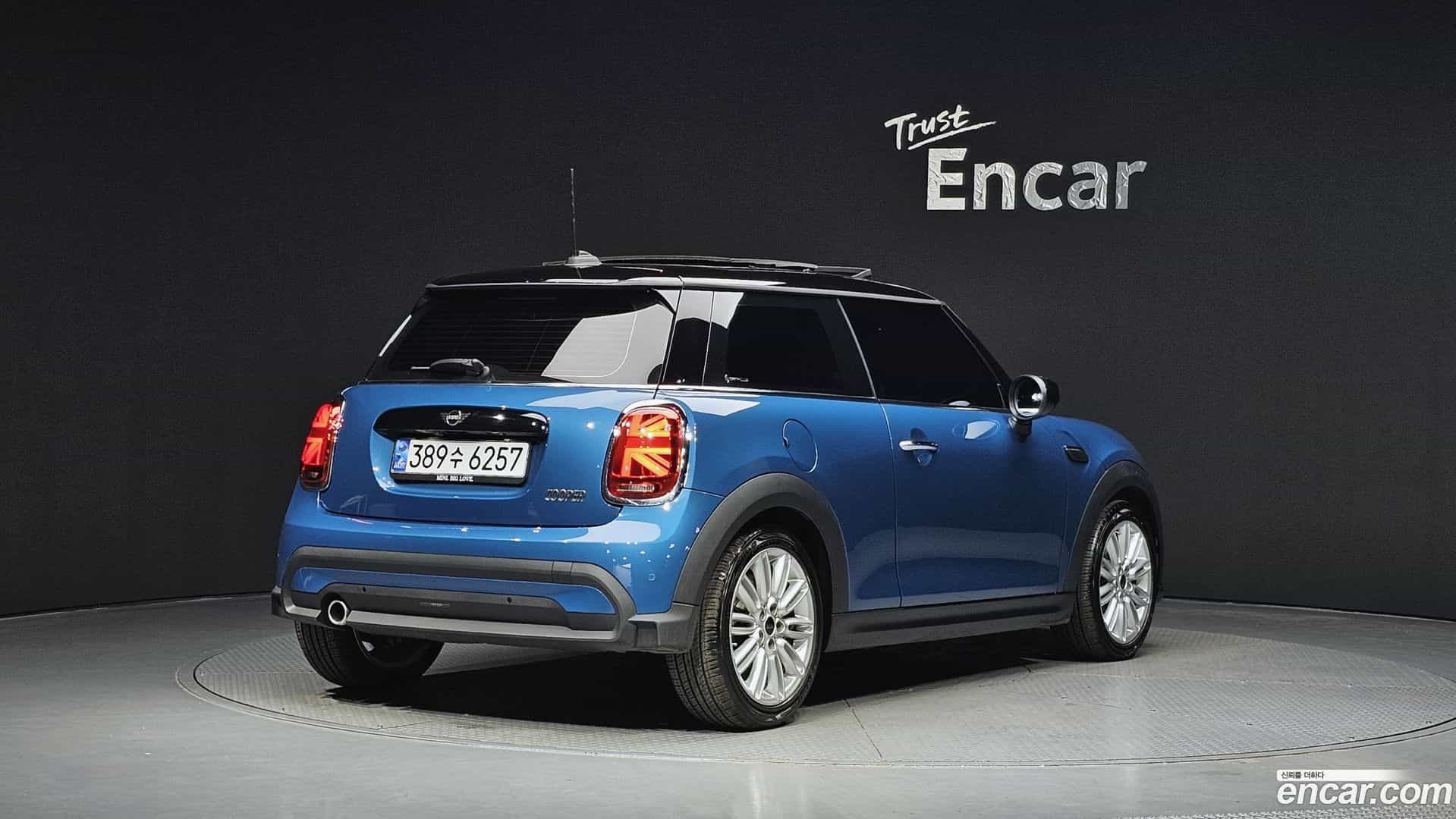 Cooper Mini 2022.4-OUTER-002