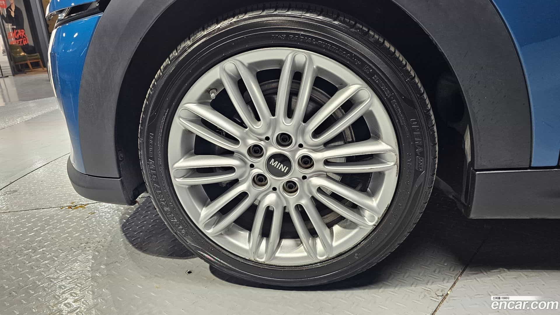 Cooper Mini 2022.4-OUTER-005