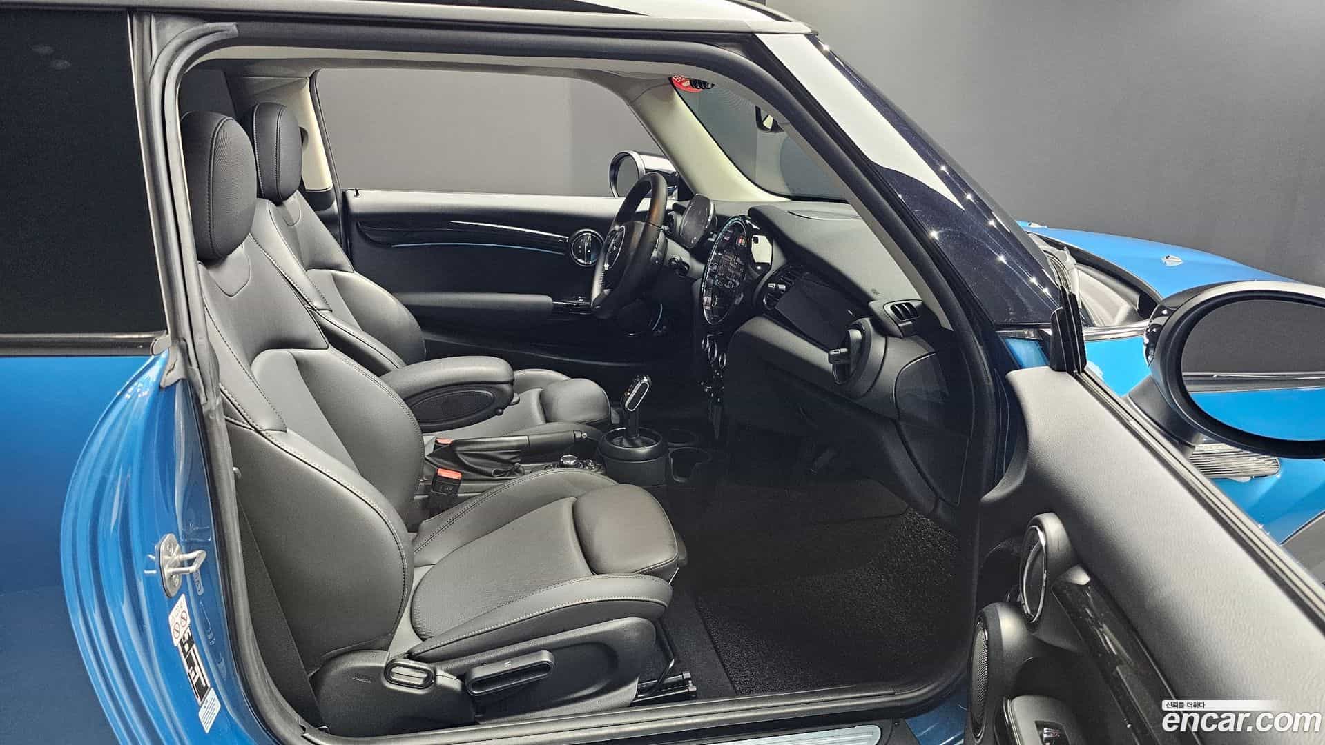 Cooper Mini 2022.4-OPTION-015