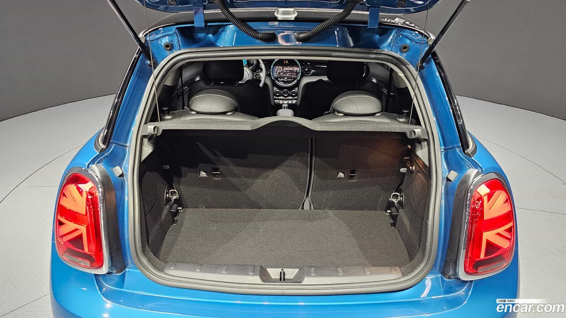 Cooper Mini 2022.4-OPTION-024