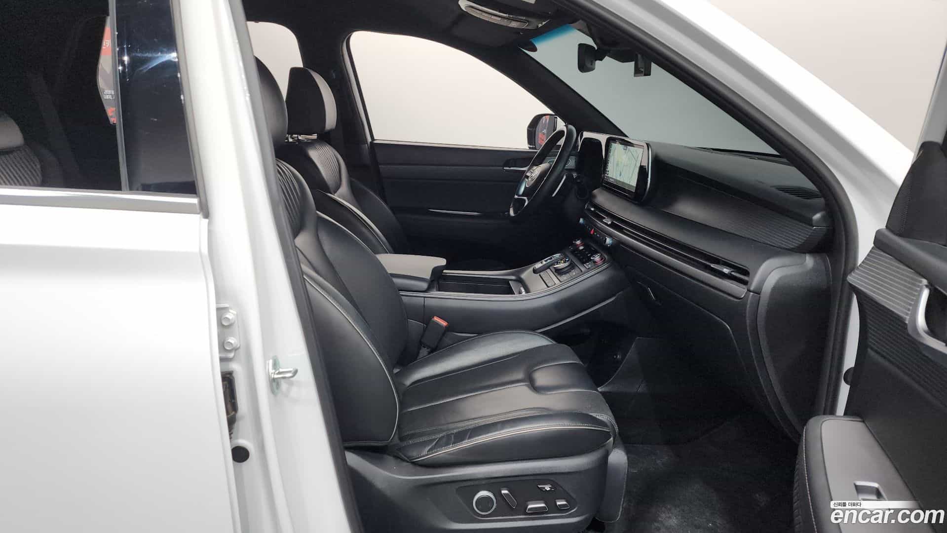 Palisade Hyundai 2023.2-INNER-036