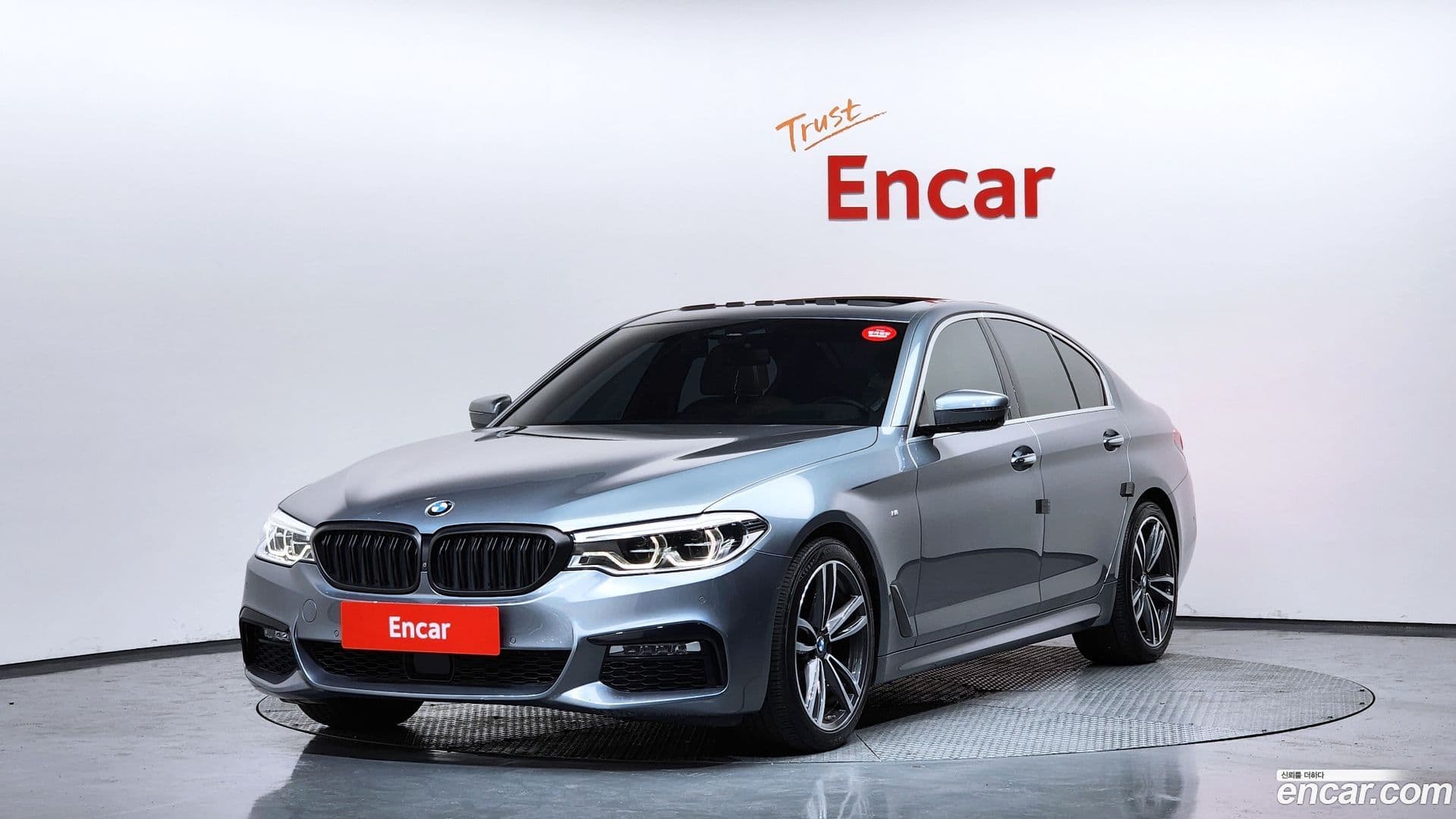 Main__Slider__Photo:5-Series BMW 2018.2-0