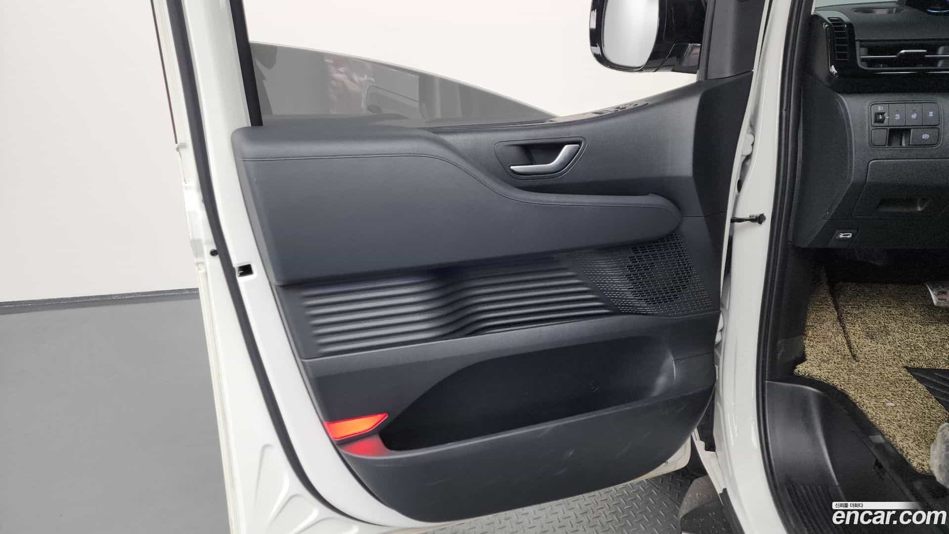 Staria Hyundai 2025.3-INNER-034