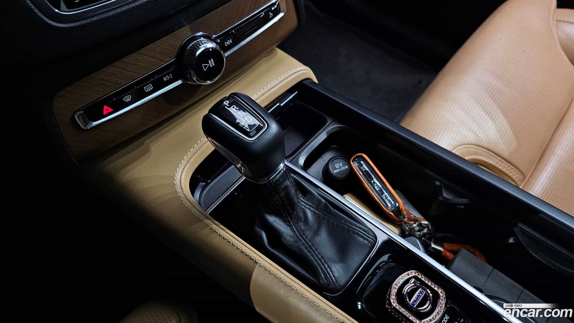 XC90 Volvo 2020.2-INNER-009