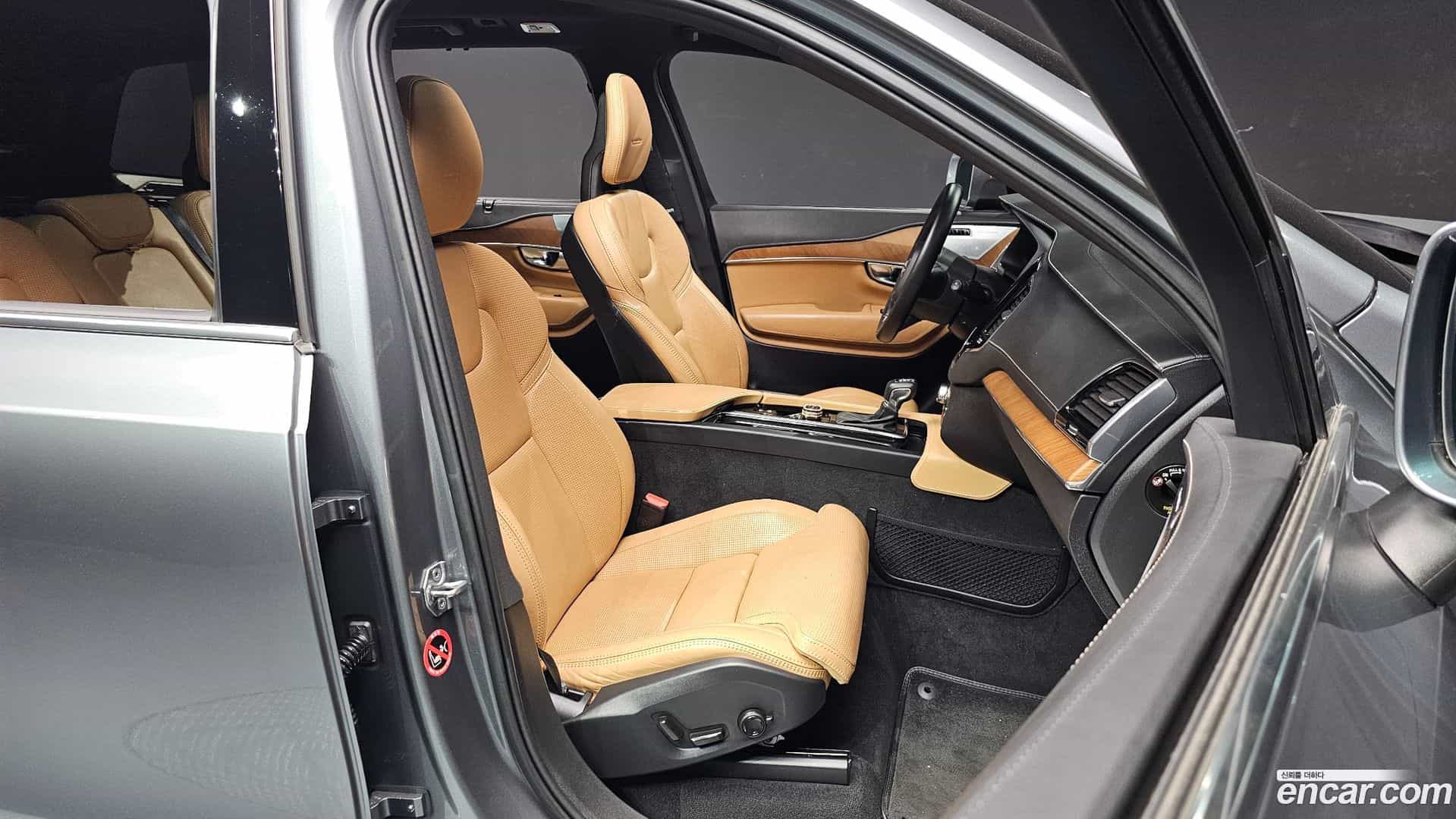XC90 Volvo 2020.2-OPTION-016