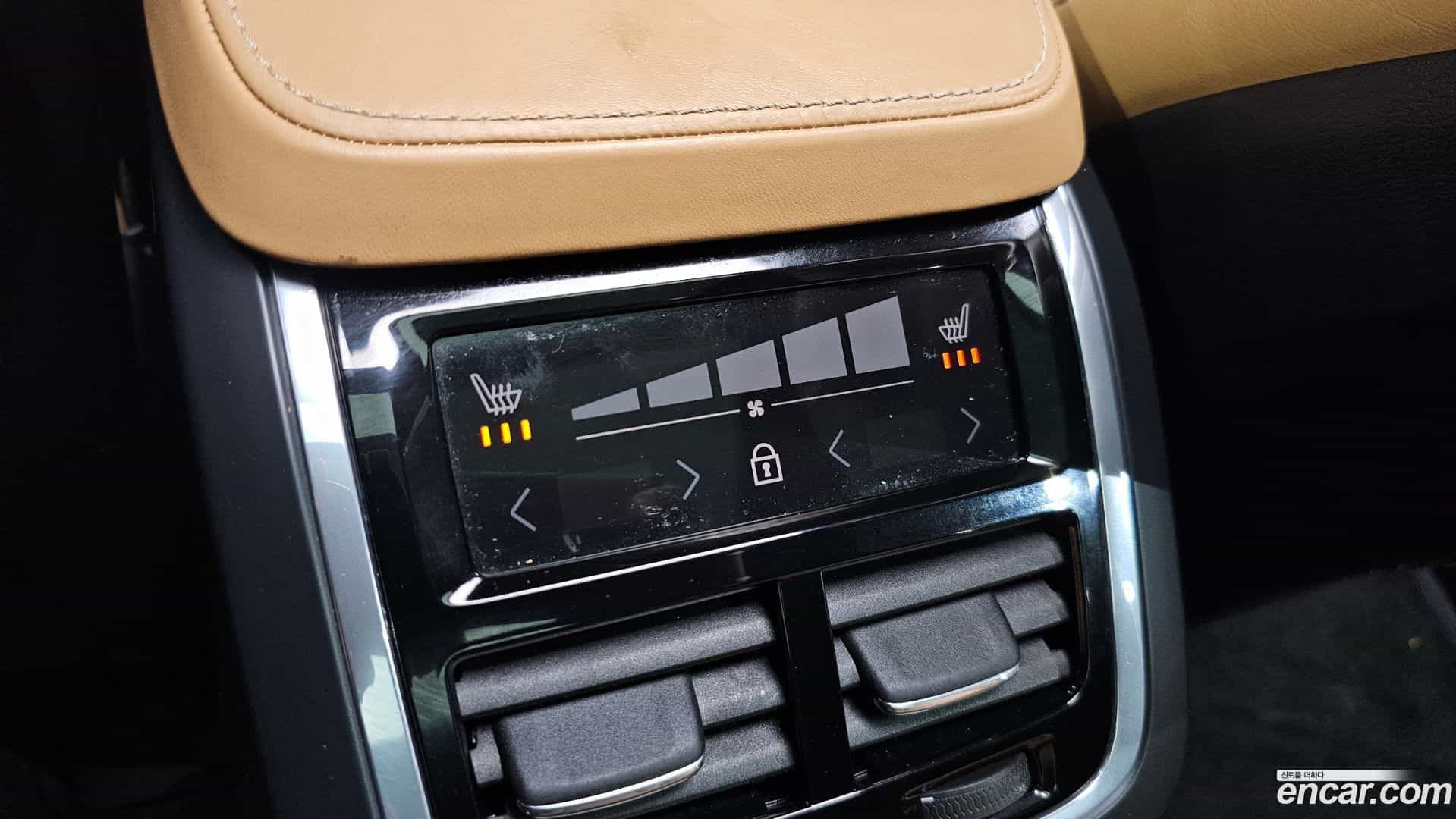 XC90 Volvo 2020.2-OPTION-044