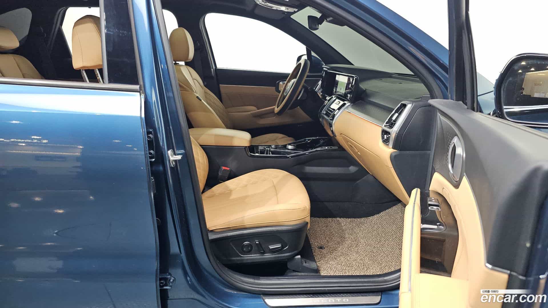 Sorento Kia 2023.5-INNER-036