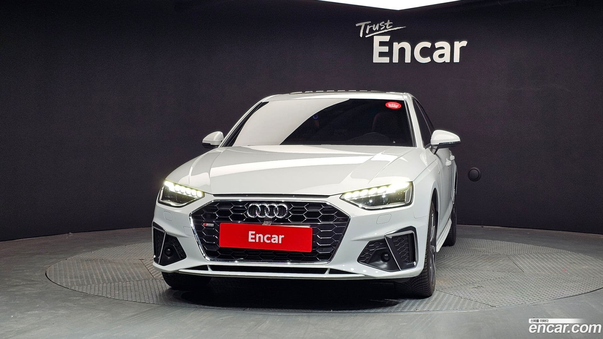 Main__Slider__Photo:A4 Audi 2022.10-2