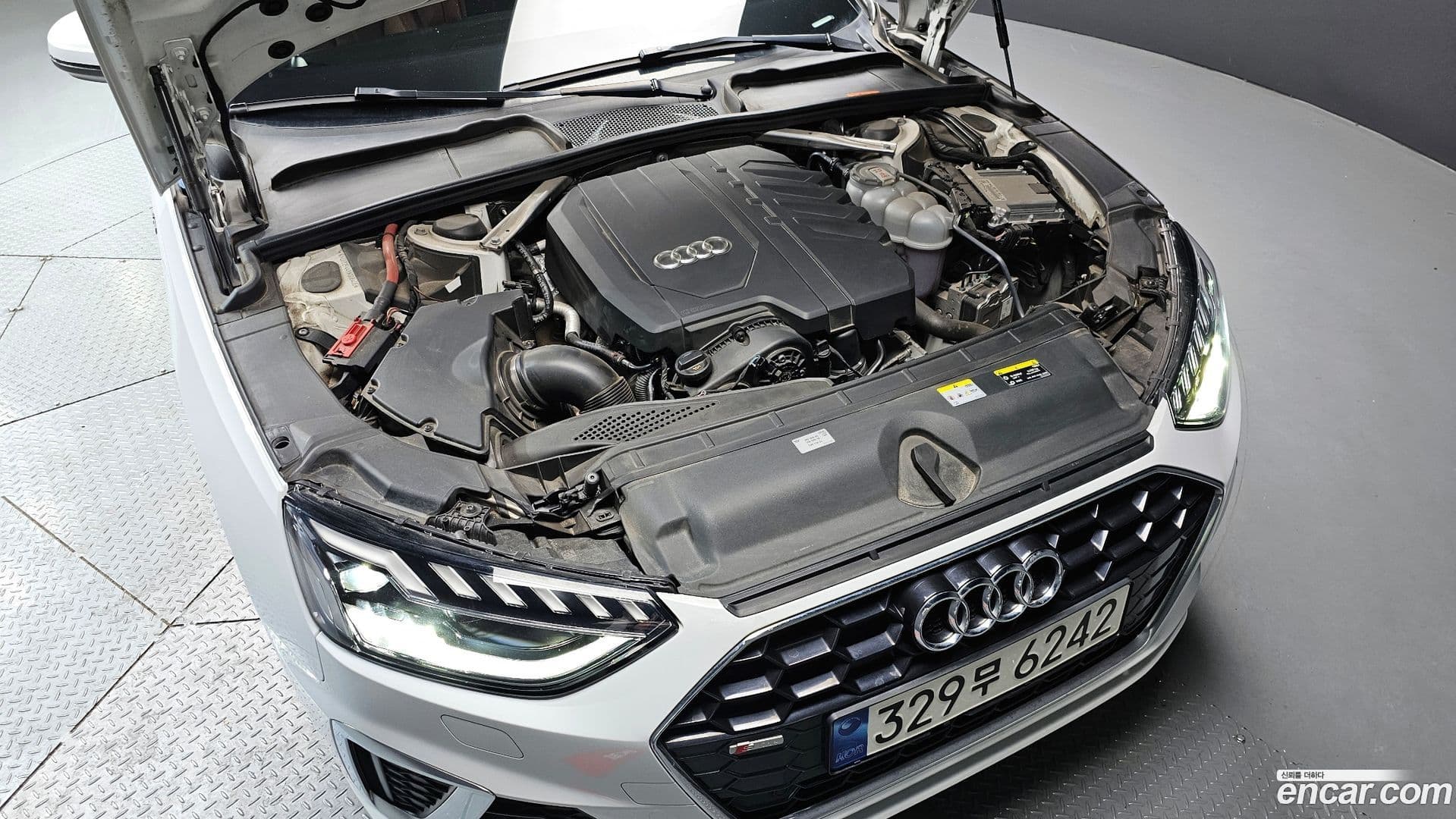 Main__Slider__Photo:A4 Audi 2022.10-5