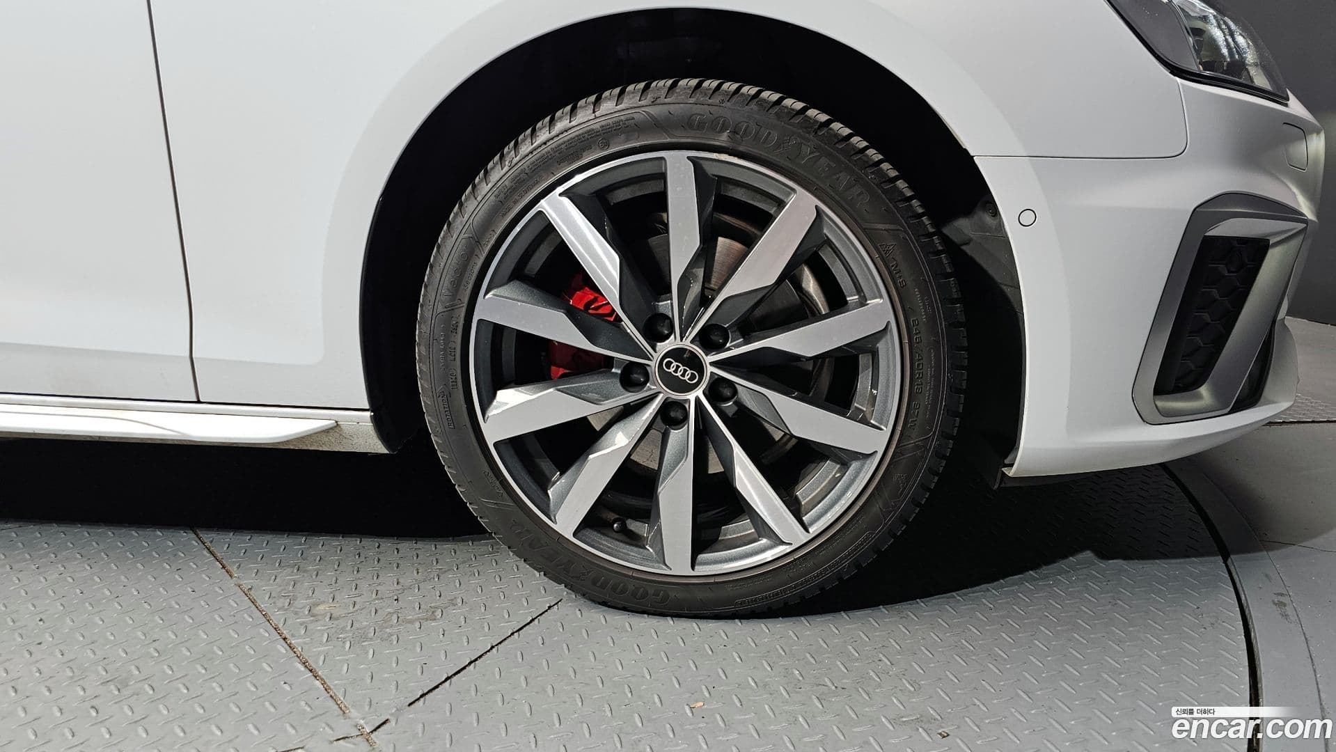 Main__Slider__Photo:A4 Audi 2022.10-20