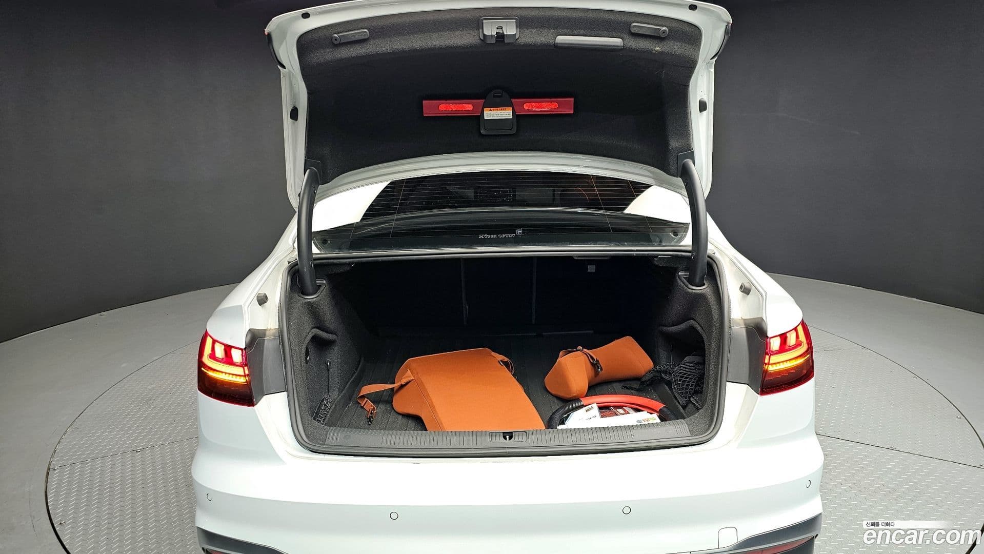 Main__Slider__Photo:A4 Audi 2022.10-35