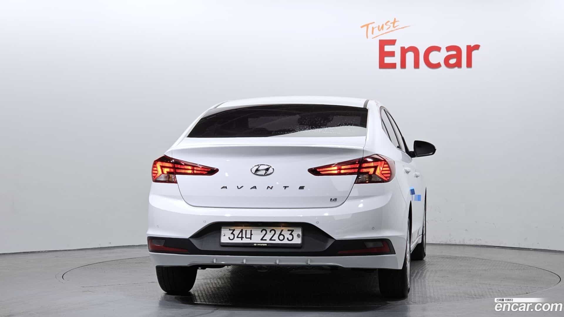 AVANTE Hyundai 2019.2-OUTER-004