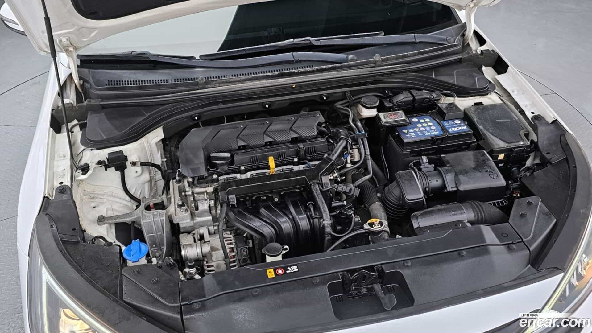 AVANTE Hyundai 2019.2-OUTER-006