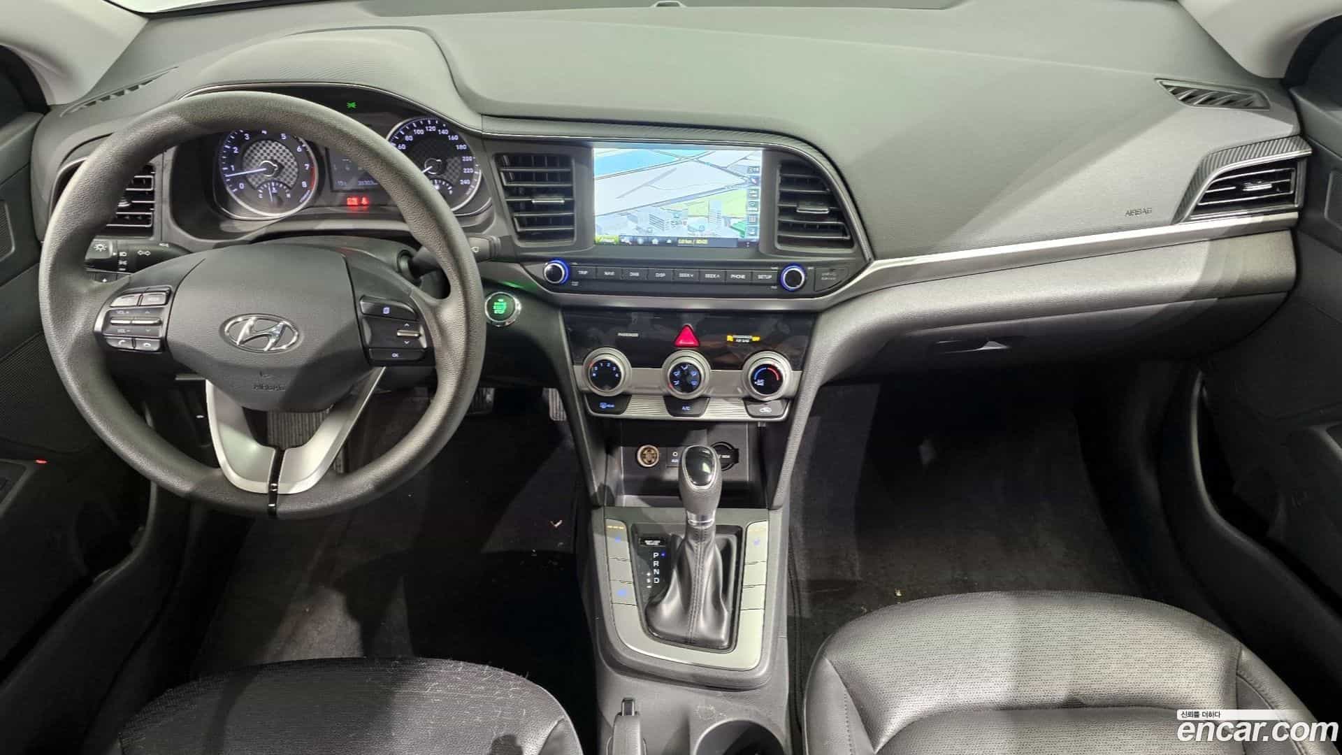AVANTE Hyundai 2019.2-INNER-007