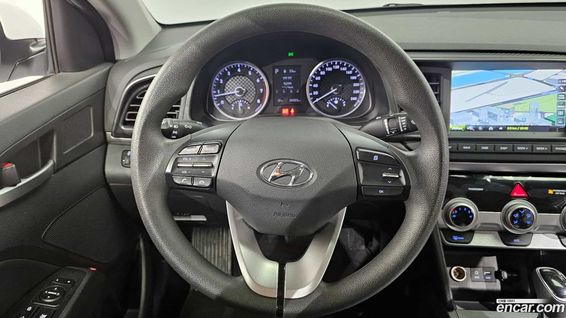 AVANTE Hyundai 2019.2-OPTION-017