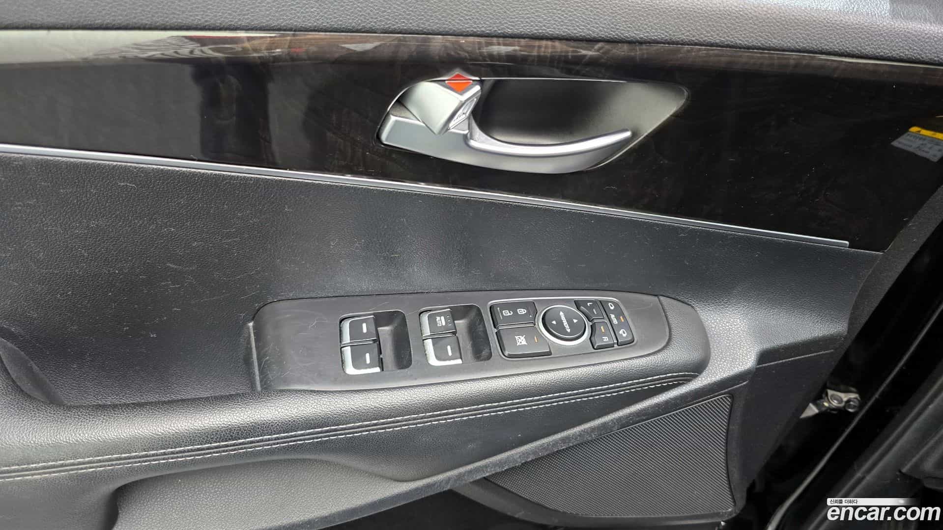 Sorento Kia 2015.0-OPTION-040
