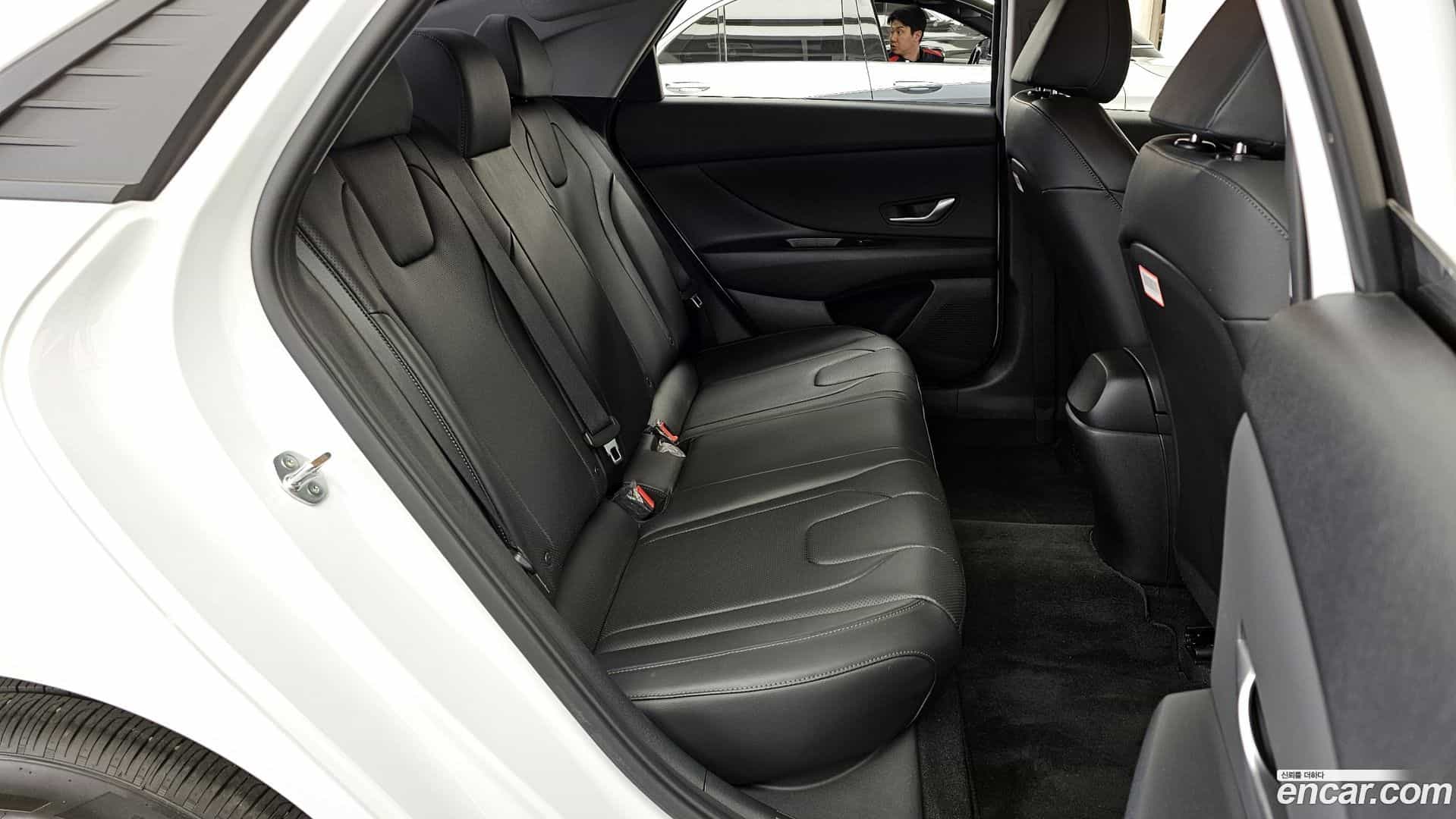 AVANTE Hyundai 2021.1-OPTION-015