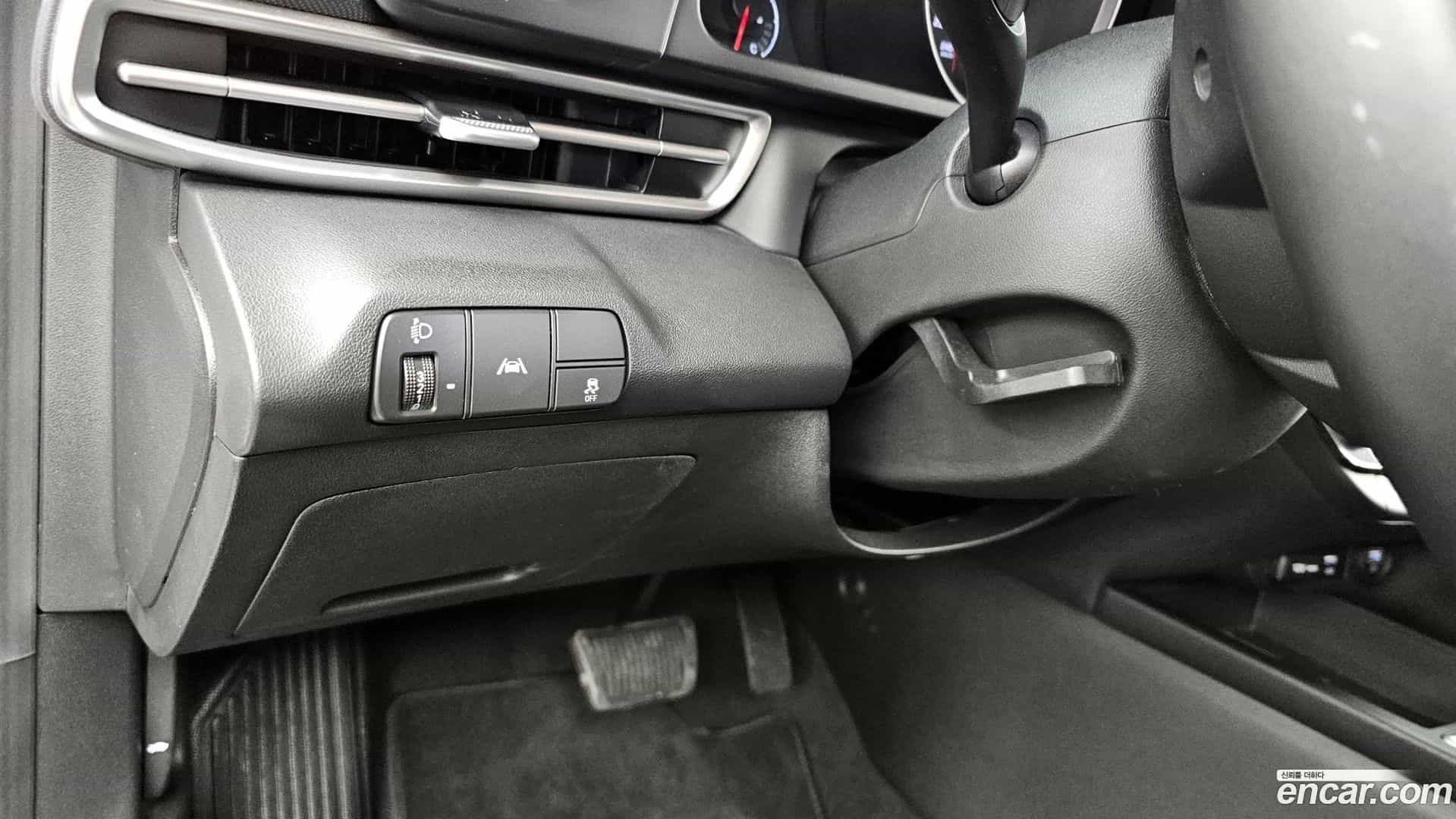 AVANTE Hyundai 2021.1-OPTION-020