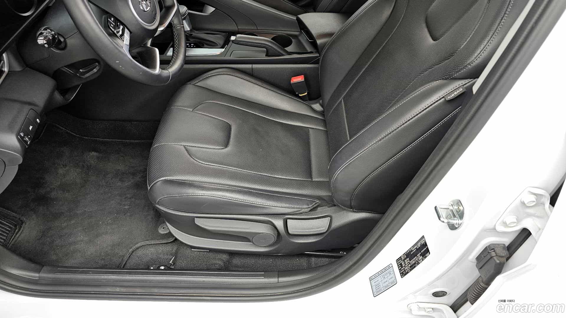 AVANTE Hyundai 2021.1-OPTION-022