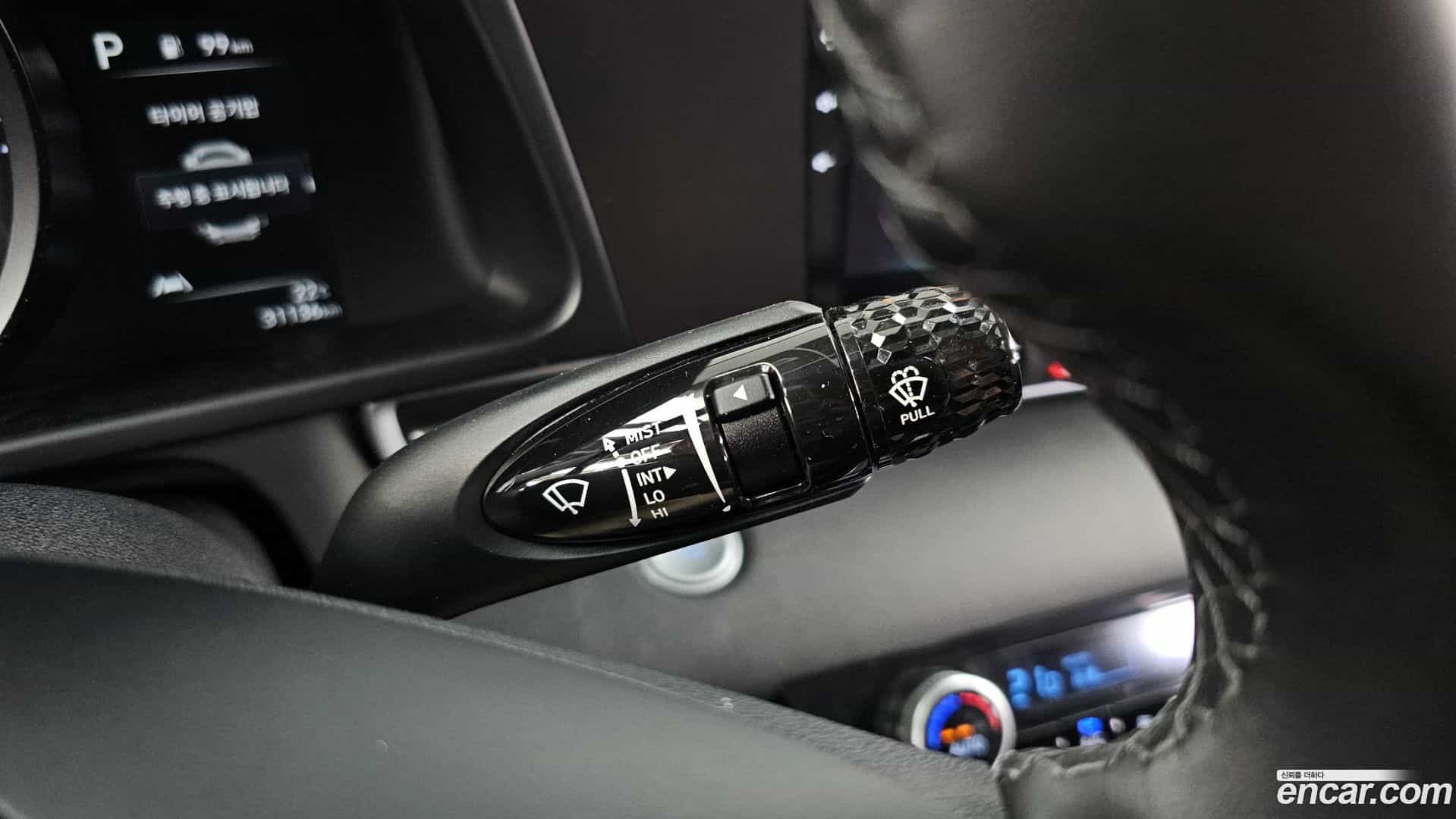 AVANTE Hyundai 2021.1-OPTION-040