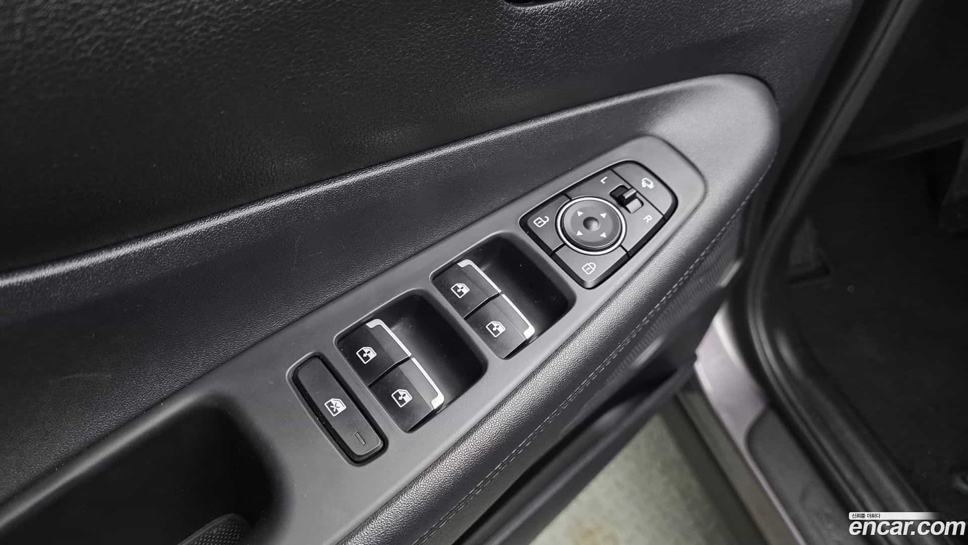 Santafe Hyundai 2021.2-OPTION-041